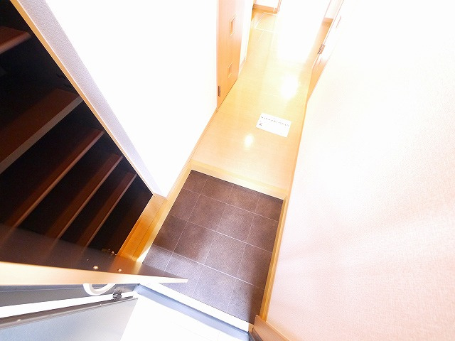 ヴィラ クレストの玄関|きれいな玄関です