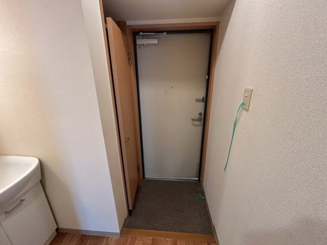 ソレアード関戸❘名古屋市の賃貸ならMy賃貸の玄関|ソレアード関戸 ※左右反転