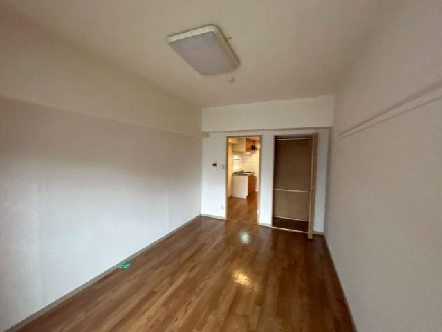 ソレアード関戸❘名古屋市の賃貸ならMy賃貸の寝室|ソレアード関戸 ※左右反転