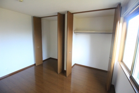 クレセントコート【キャッシュバック対象】の収納|十分な収納スペースがあります