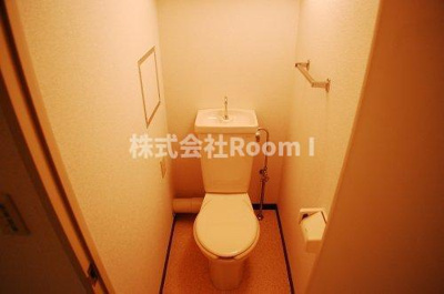【トイレ】 | クレアトール岸本 | 落ち着いた色調のトイレです