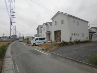 【前面道路含む現地写真】 | 前面道路含む現地写真です