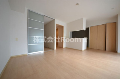 【居間・リビング】 | グランルージュ谷町六丁目 | こちらの居間で趣味の時間をお楽しみください