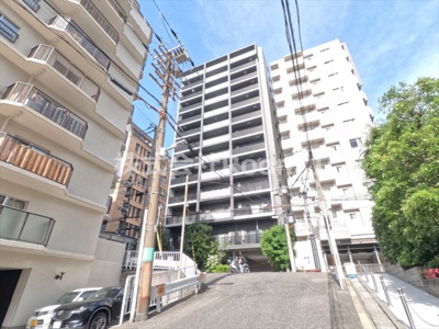 【外観】 | グランルージュ谷町六丁目 | 外観は落ち着いています
外観も気になるポイント