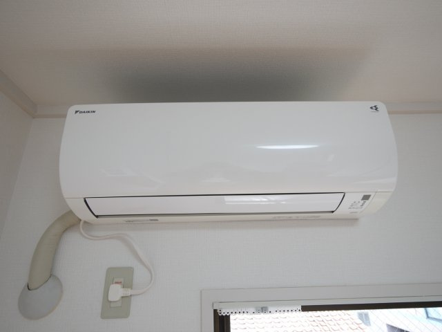 第２仲村マンションの設備|エアコンは１台でも20帖用を設置済み