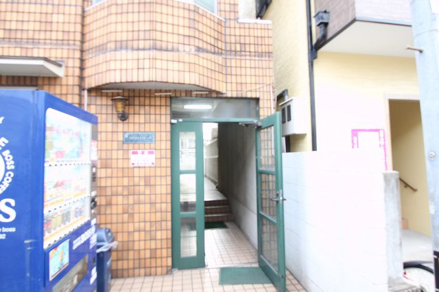 Ｐａｌａｉｓ　ルミエール( 近畿大学 一人暮らし )のエントランス