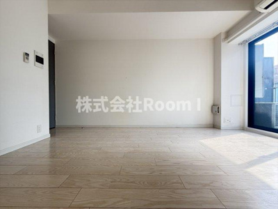 【居間・リビング】 | Ｓ－ＲＥＳＩＤＥＮＣＥ谷町五丁目 | 使いやすい居間です