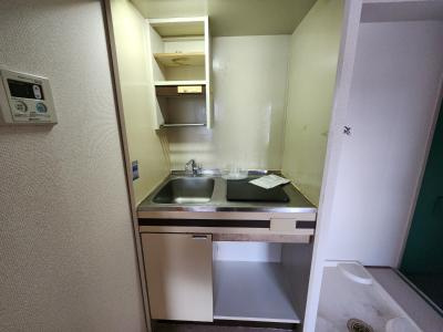アメニティー京都Ⅱ番館のその他|ミニ冷蔵庫