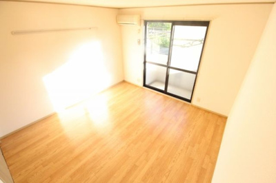 【居間・リビング】 | 上萱の園