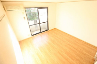 【洋室】 | 上萱の園