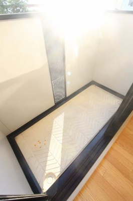 【バルコニー】 | 上萱の園