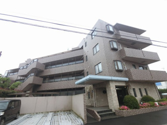 【外観】 | ブルーライン「三ツ沢上町」駅徒歩8分
JR・私鉄各線「横浜」駅バス8分「市民病院前」停歩1分。