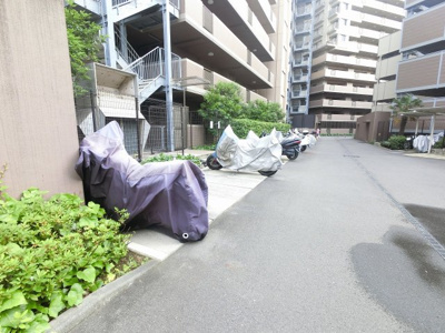 【その他共用部分】 | ヨコハマオールパークス第二街区F棟 | 敷地内バイク置場