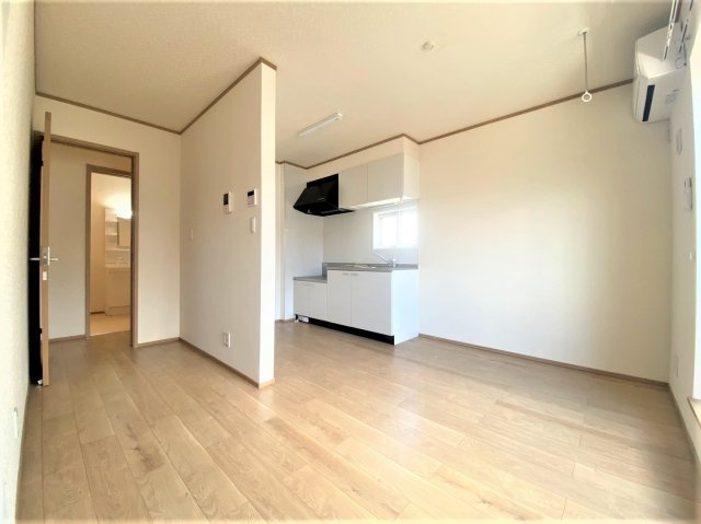 フリーデンⅢの居間・リビング