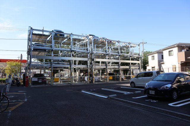 ダイアパレス津田沼東　１階専用庭付の駐車場