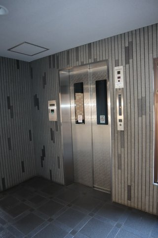 ダイアパレス津田沼東　１階専用庭付のその他共用部分|エレベーター