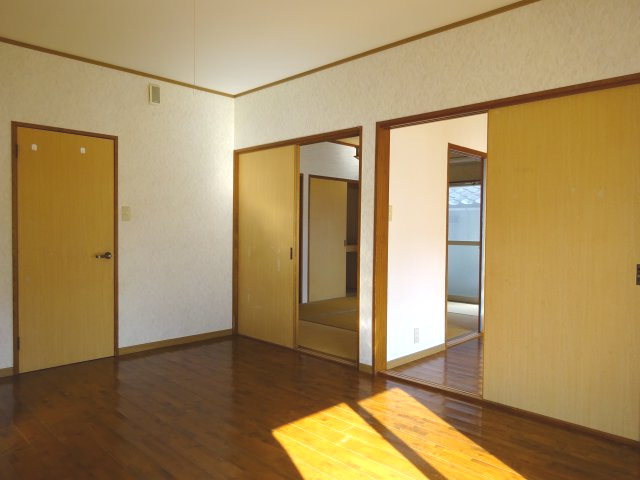 Мハイツ佐志Ｆ棟の居間・リビング