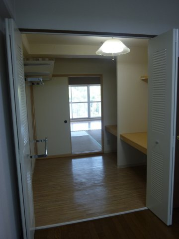 ノバ学園前Ⅲ番館の収納