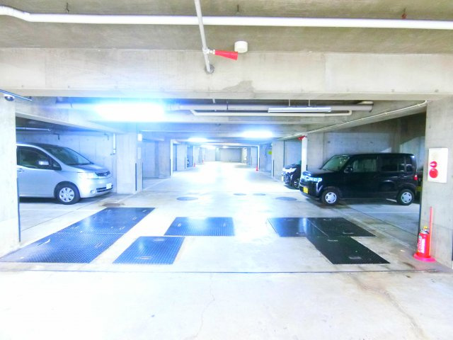 エクセル深阪の駐車場