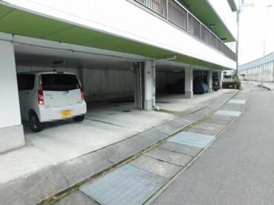 【駐車場】 | レジデンス小古曽