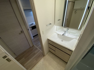 【独立洗面台】 | エステムプラザ江坂公園Ⅱライズ