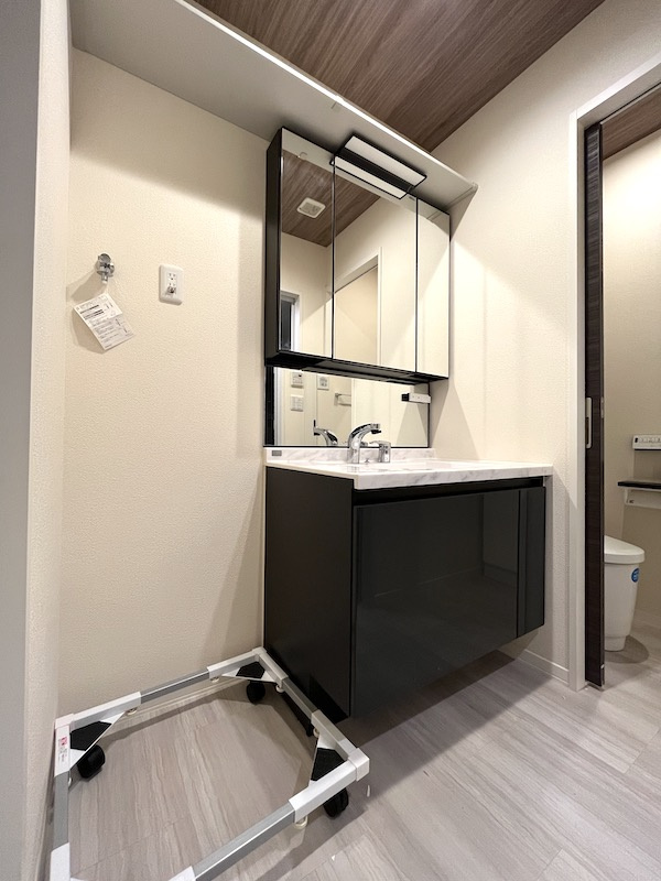 ヒルズレジデンシャルＳ15の独立洗面台