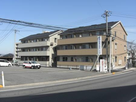 スリー・スター　Ⅲ号館　Ｂの外観