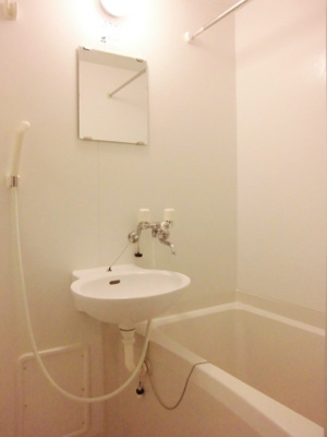 【浴室】 | レオパレスナニワシティー | 浴室換気乾燥機付き