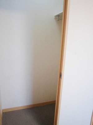 【収納】 | レオパレスナニワシティー | クローゼット有り