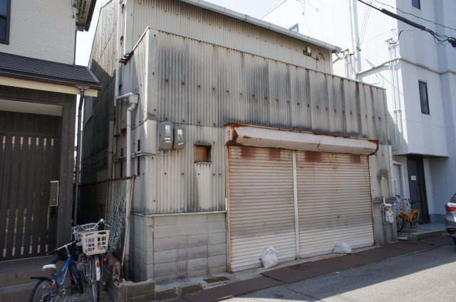 樽屋町事務所付倉庫の外観