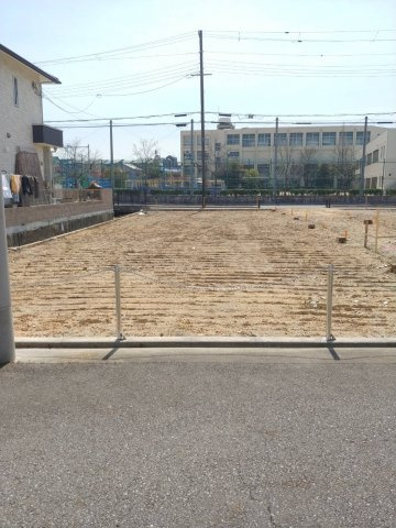 Freerife口田中Ⅱ　2号地の前面道路含む現地写真