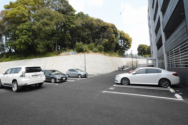 Aletta合川町の駐車場