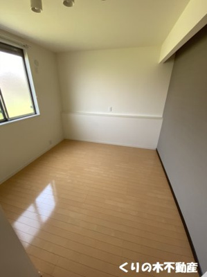 【寝室】 | シャーメゾン小泉 B棟 | 寝室にいかがでしょうか