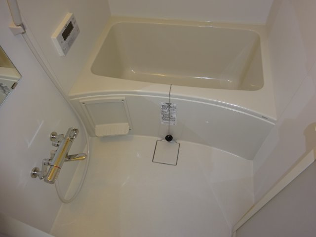 フローレス東松本の浴室