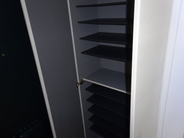 フローレス東松本の収納