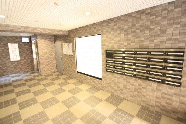 サンピリア小阪( 近畿大学 一人暮らし )のエントランス