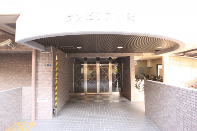 サンピリア小阪( 近畿大学 一人暮らし )のエントランス