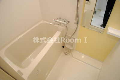 【浴室】 | W-STYLE北浜 | お風呂で日々の疲れを落としましょう