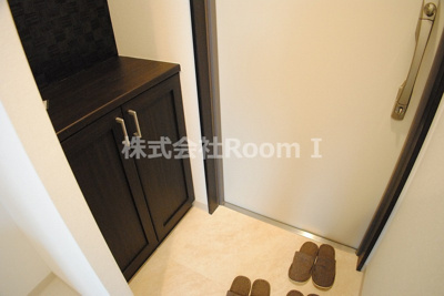 【玄関】 | W-STYLE北浜 | シンプルで使いやすい玄関です