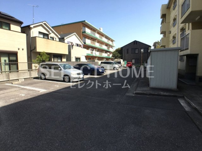 【駐車場】 | メゾンラフォーレ
