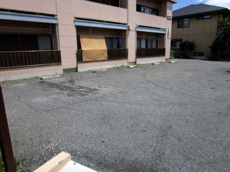 【駐車場】