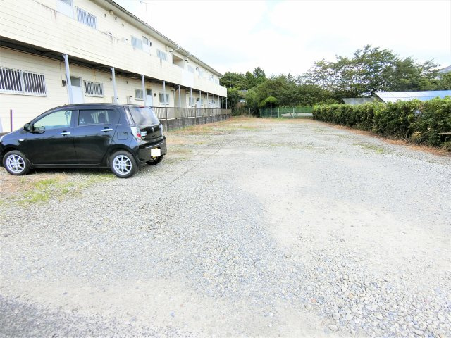 ハイムY＆Rの駐車場