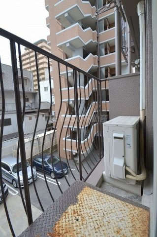 広島市西区天満町の賃貸マンションのバルコニー