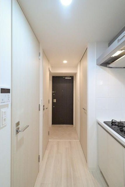 プランドール北浜　BRAVI不動産の玄関|【プランドール北浜】明るい玄関です