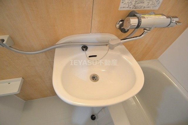 広島市西区天満町の賃貸マンションの洗面所