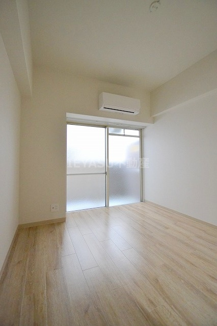 広島市西区天満町の賃貸マンションの洋室