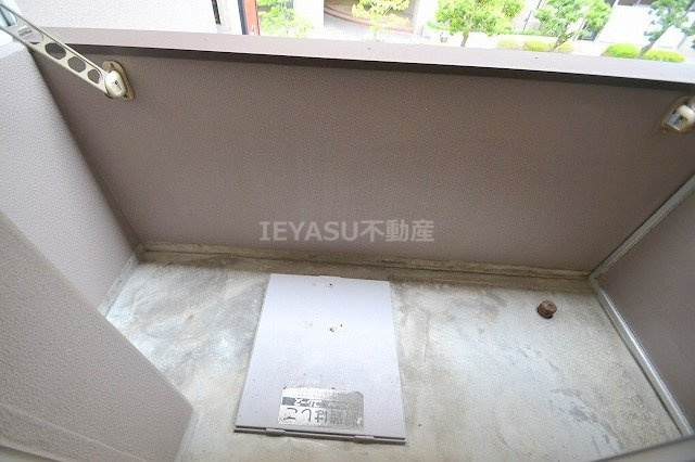 広島市西区天満町の賃貸マンションのバルコニー