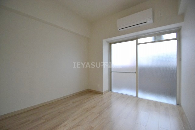 広島市西区天満町の賃貸マンションの洋室