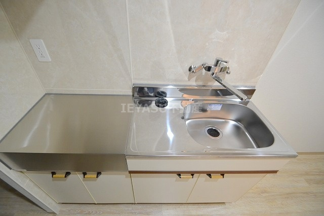 広島市西区天満町の賃貸マンションのキッチン