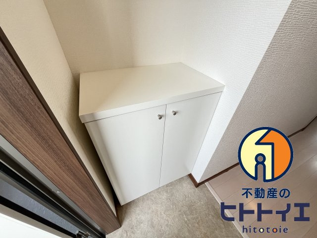 広川426ガーデンシティの玄関